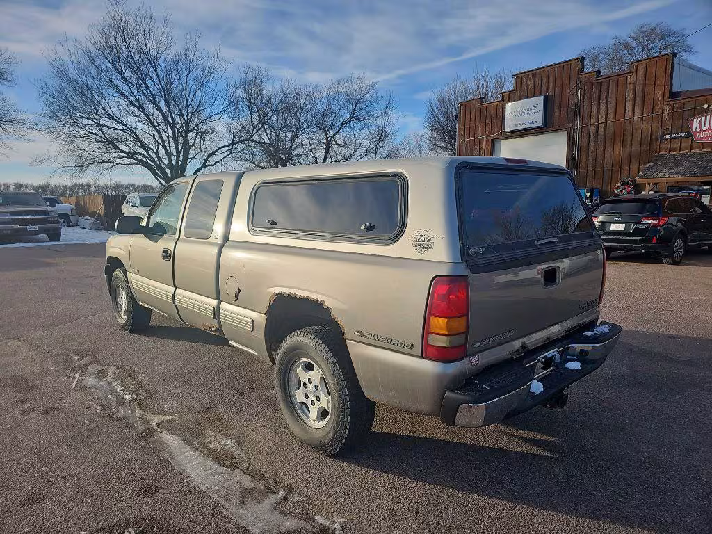 1999 Chevrolet Silverado 1500 - 1GCEK19V5XE109152 - Image #2