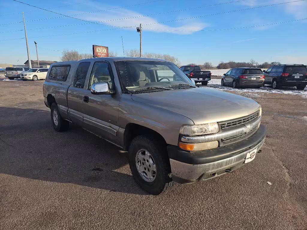 1999 Chevrolet Silverado 1500 - 1GCEK19V5XE109152 - Image #5
