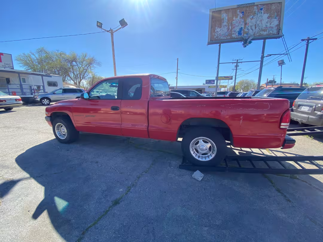1999 Dodge Dakota - 1B7GL22Y0XS113322 - Image #2