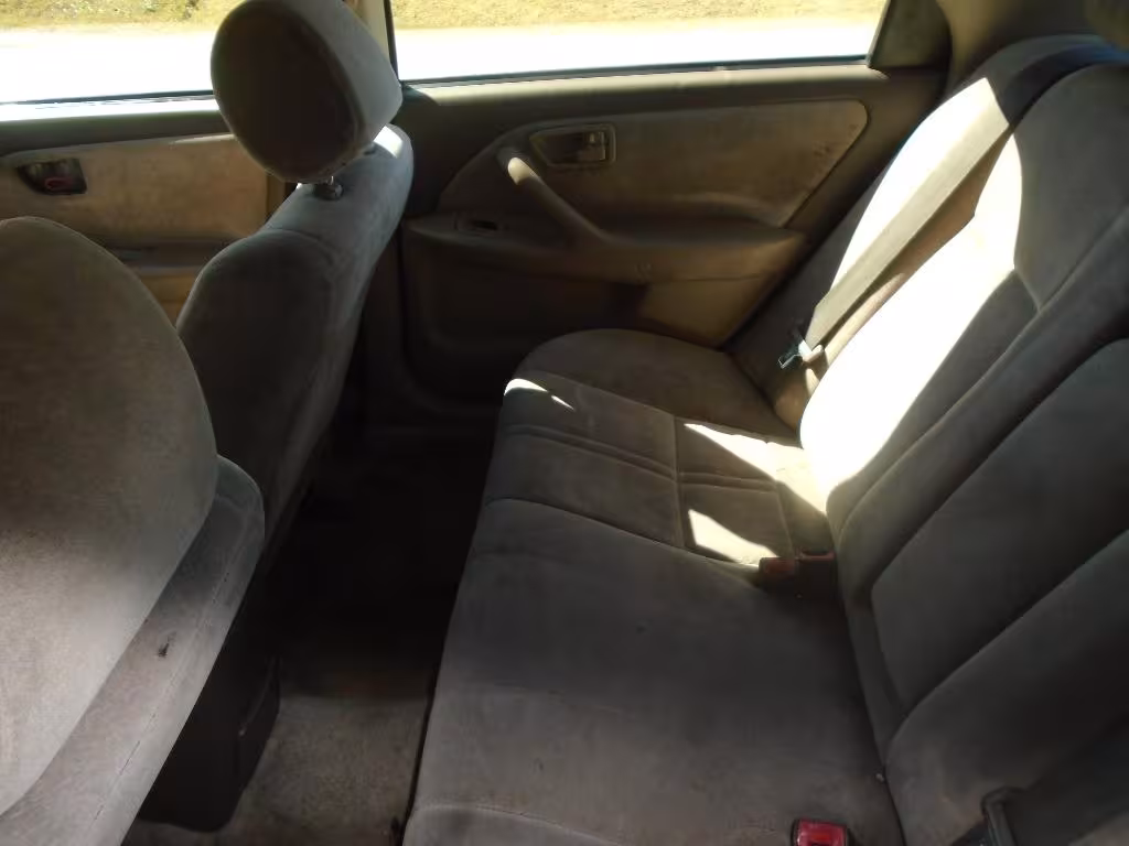 1999 Toyota Camry - 4T1BG22K9XU471397 - Image #4