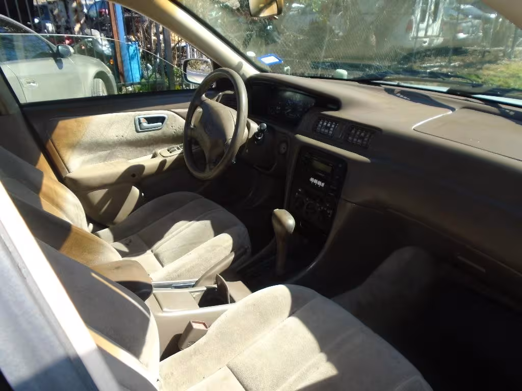 1999 Toyota Camry - 4T1BG22K9XU471397 - Image #5