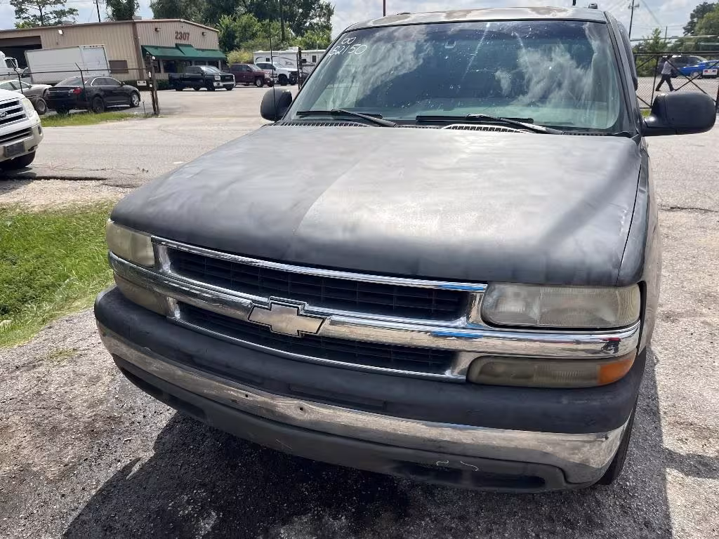 2000 Chevrolet Tahoe - 1GNEC13TXYJ111774 - Image #6