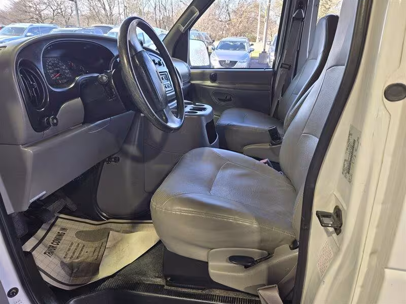2001 Ford Econoline - 1FTNS24281HB24544 - Image #11