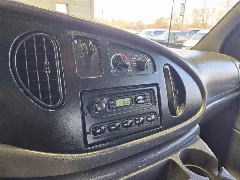 2001 Ford Econoline - 1FTNS24281HB24544 - Image #15