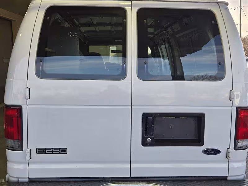 2001 Ford Econoline - 1FTNS24281HB24544 - Image #5
