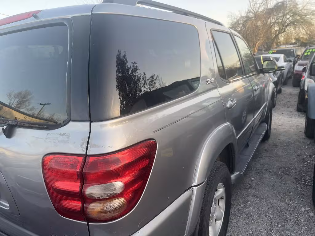 2001 Toyota Sequoia - 5TDZT34A81S013418 - Image #1