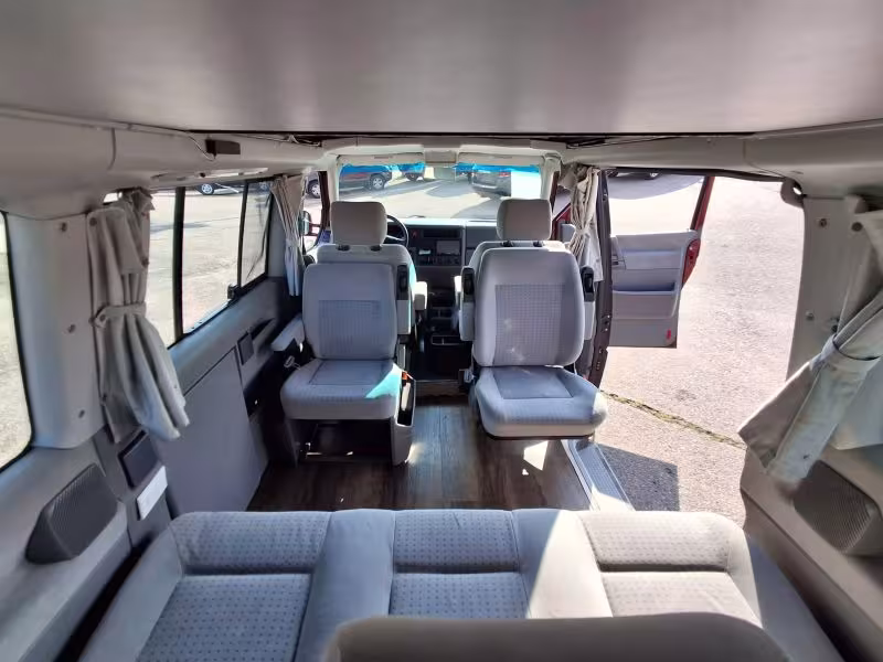 2001 Volkswagen Eurovan - WV2NB47051H105697 - Image #12