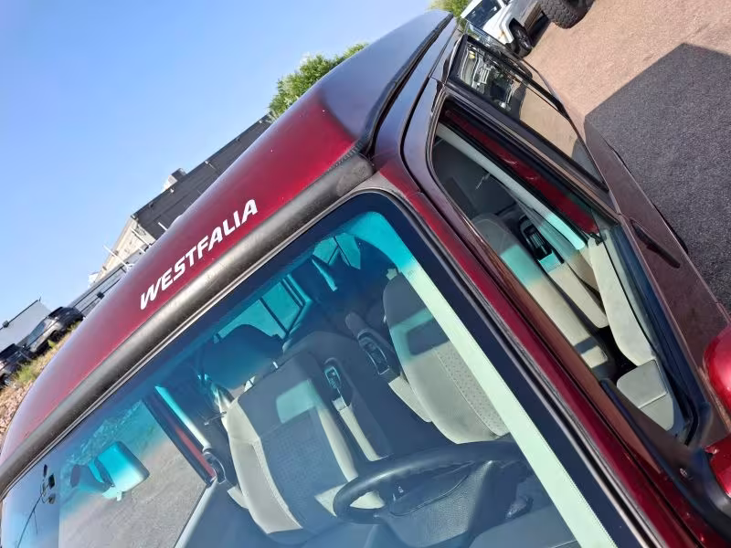 2001 Volkswagen Eurovan - WV2NB47051H105697 - Image #6
