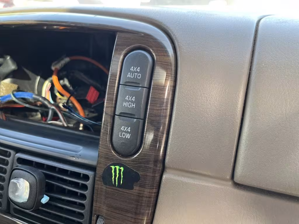 2002 Ford Explorer - 1FMZU74E82UC42570 - Image #3