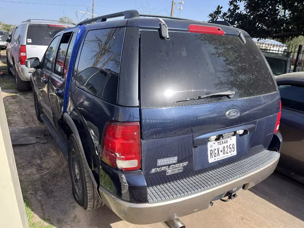 2002 Ford Explorer - 1FMZU74E82UC42570 - Image #4