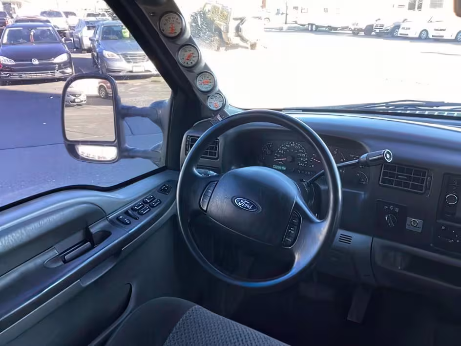 2002 Ford F-250 SD - 1FTNW21F02EA06213 - Image #13