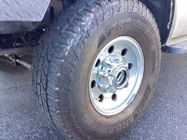 2002 Ford F-250 SD - 1FTNW21F02EA06213 - Image #30