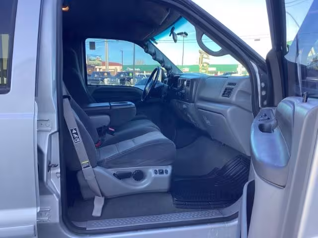 2002 Ford F-250 SD - 1FTNW21F02EA06213 - Image #41