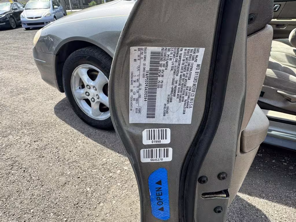2002 Ford Taurus - 1FAFP55292A252264 - Image #29