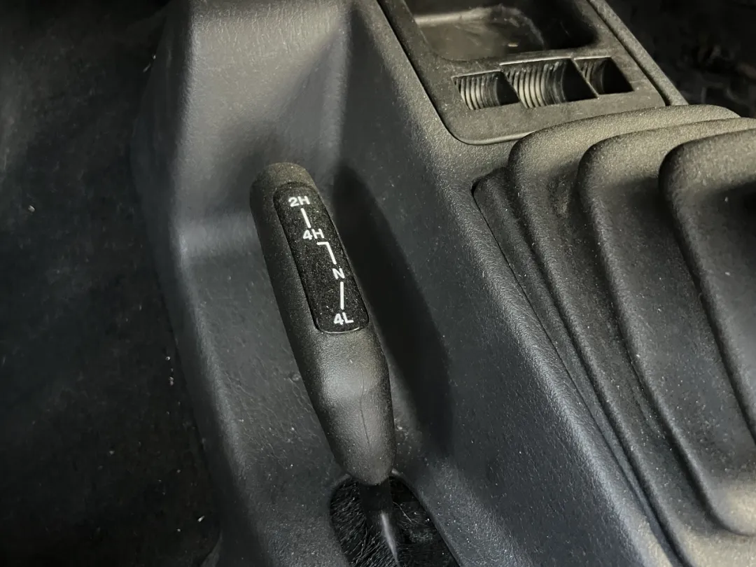 2004 Jeep Wrangler - 1J4FA39S24P725040 - Image #3