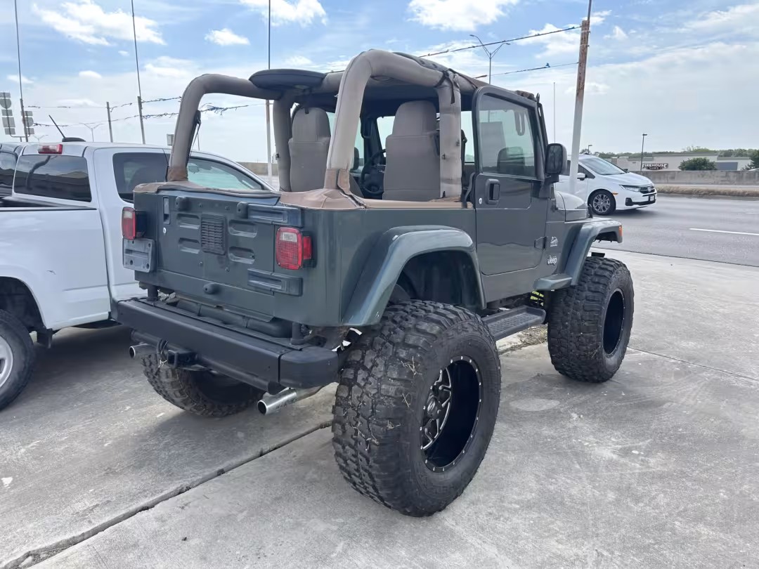 2004 Jeep Wrangler - 1J4FA59S24P767171 - Image #2