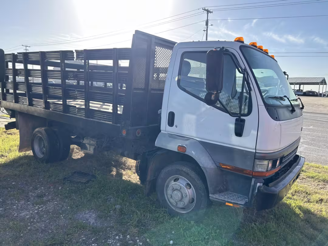 2004 Mitsubishi FH210 - JL6CPE1S54K001295 - Image #1