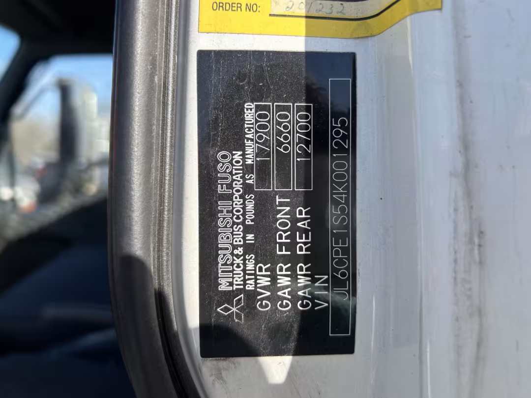 2004 Mitsubishi FH210 - JL6CPE1S54K001295 - Image #11
