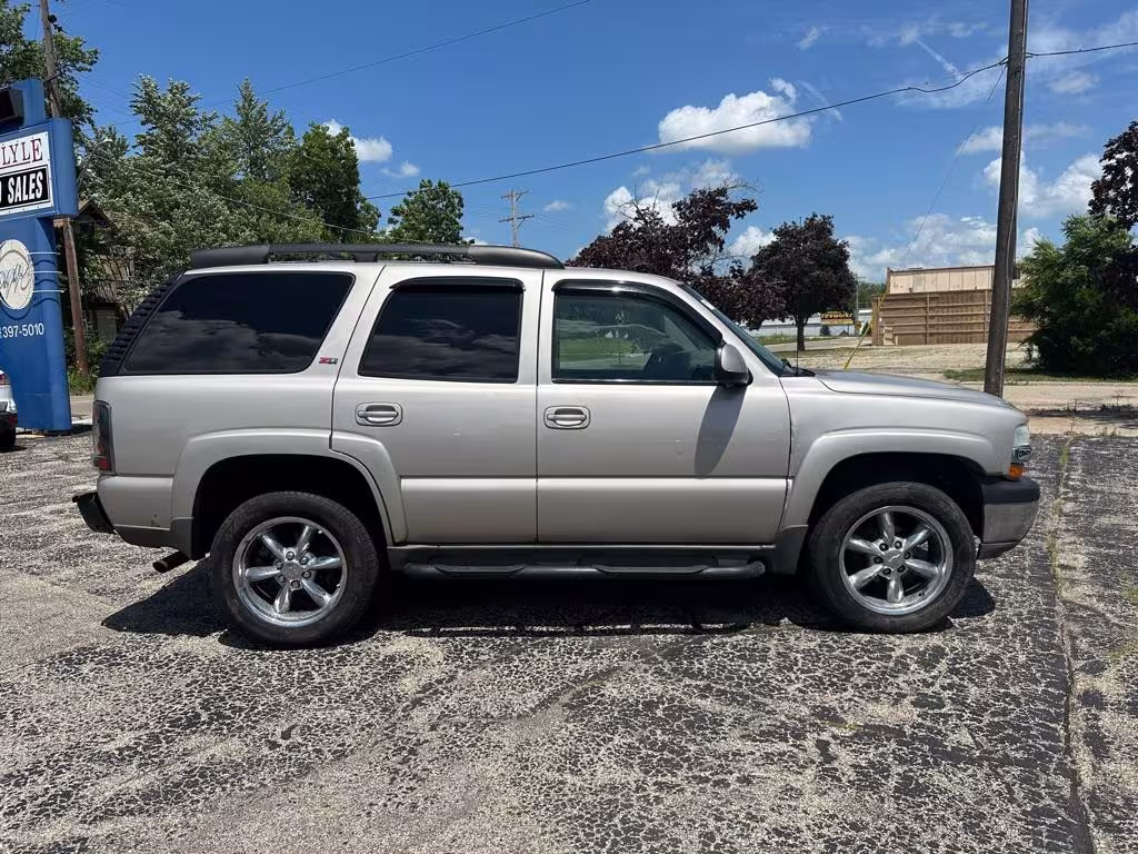 2005 Chevrolet Tahoe - 1GNEK13T05R197936 - Image #4