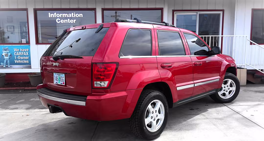 2005 Jeep Grand Cherokee - 1J4HR58N85C644531 - Image #1