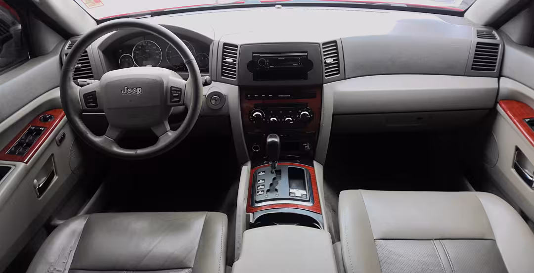 2005 Jeep Grand Cherokee - 1J4HR58N85C644531 - Image #9