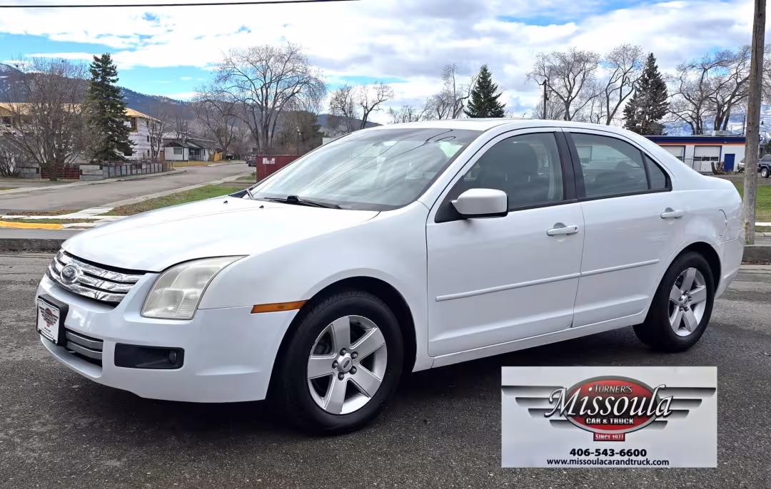 2006 Ford Fusion - 3FAFP07146R237206 - Image #2