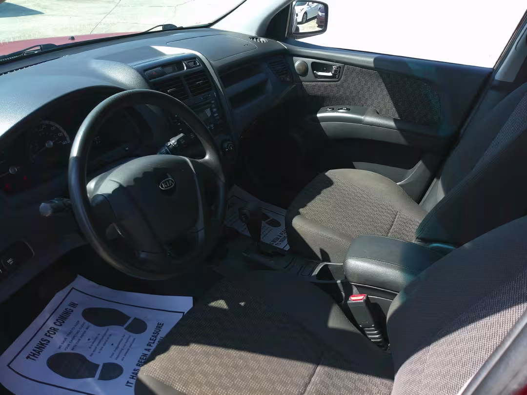 2006 Kia Sportage - KNDJF724267229758 - Image #3