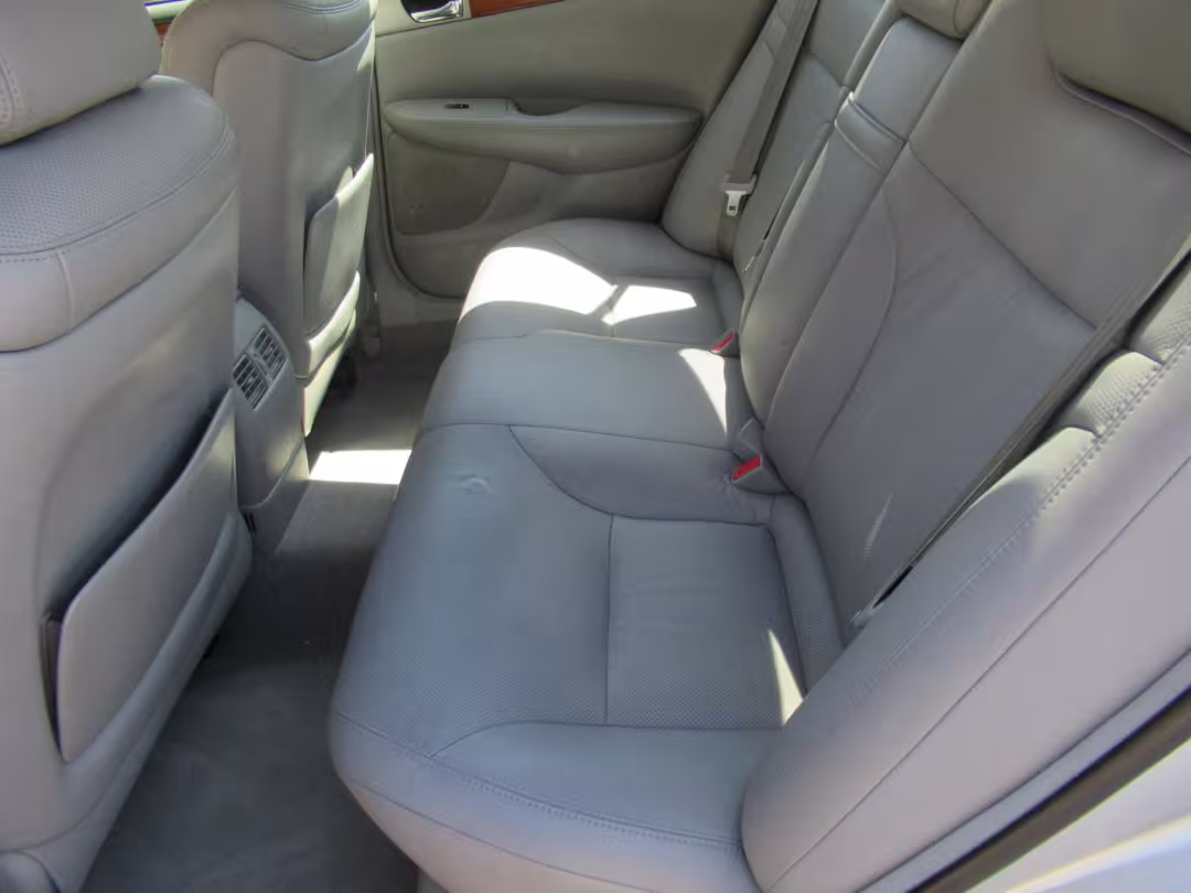 2006 Lexus ES 330 - JTHBA30G165151427 - Image #6