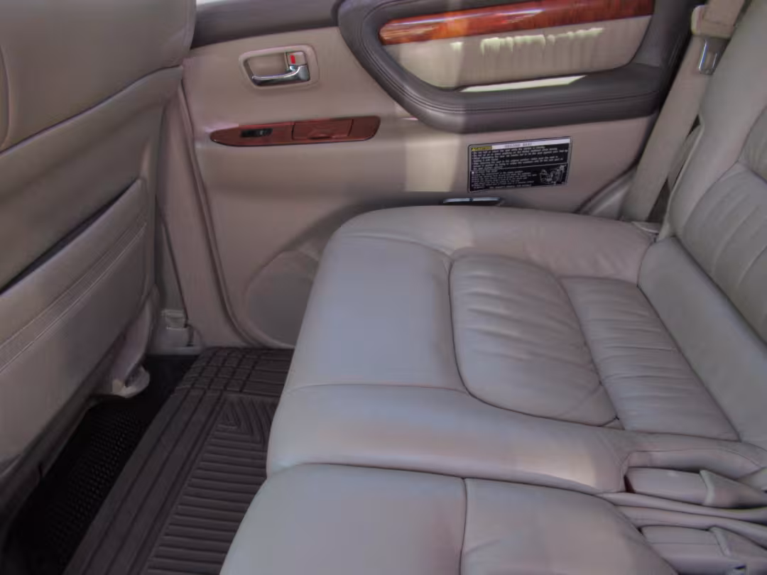 2006 Lexus LX 470 - JTJHT00W264012132 - Image #18