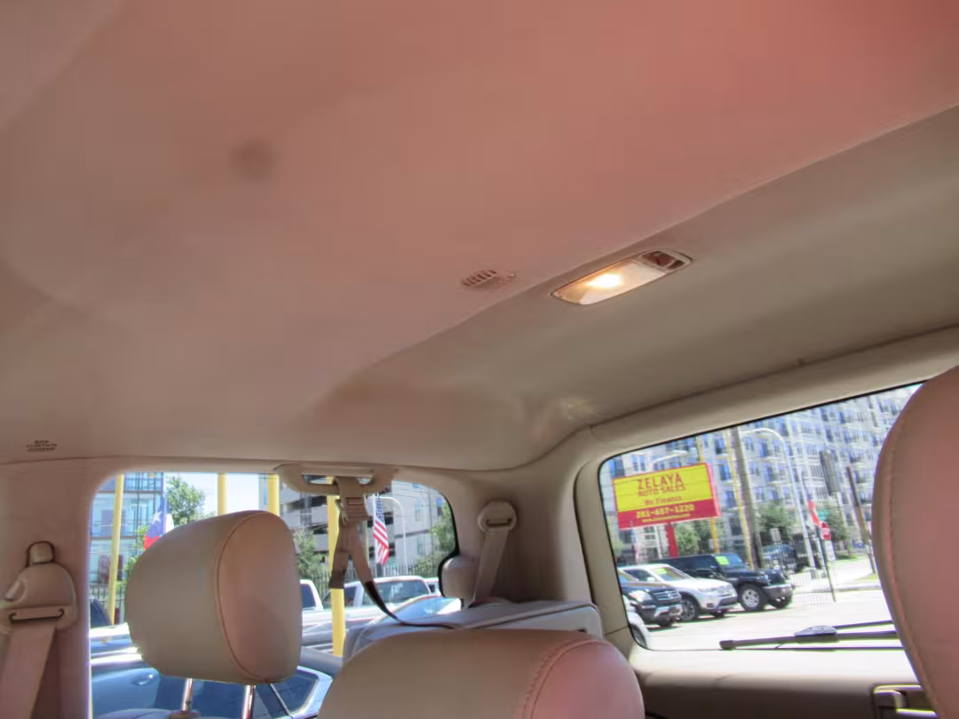 2006 Lexus LX 470 - JTJHT00W264012132 - Image #21