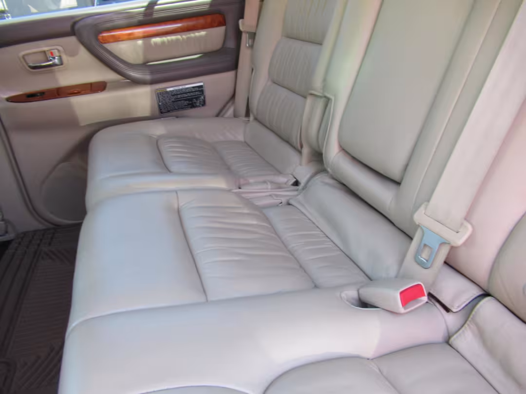 2006 Lexus LX 470 - JTJHT00W264012132 - Image #23