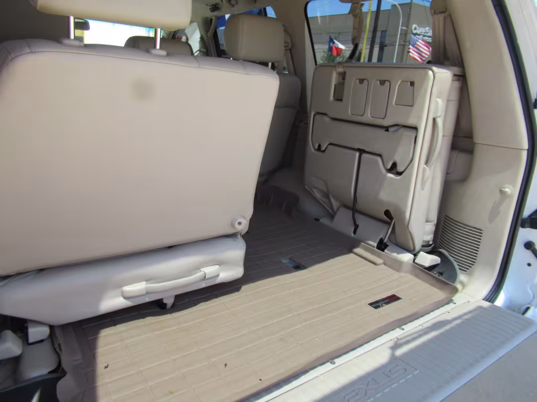 2006 Lexus LX 470 - JTJHT00W264012132 - Image #30