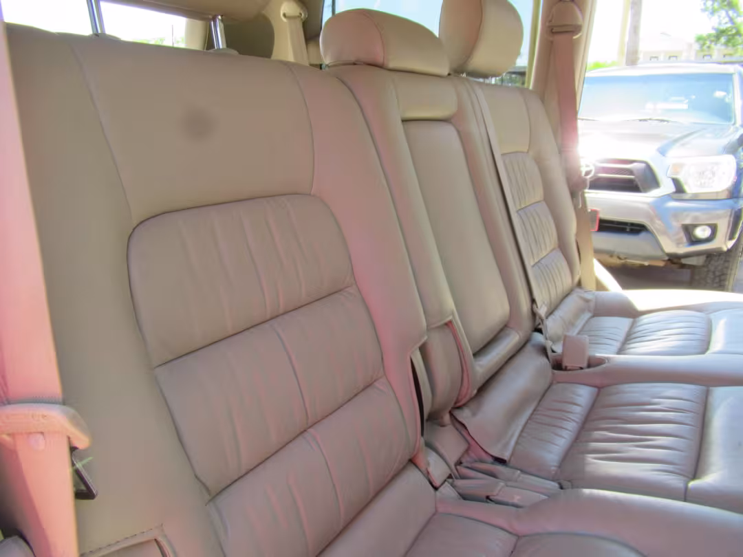2006 Lexus LX 470 - JTJHT00W264012132 - Image #35