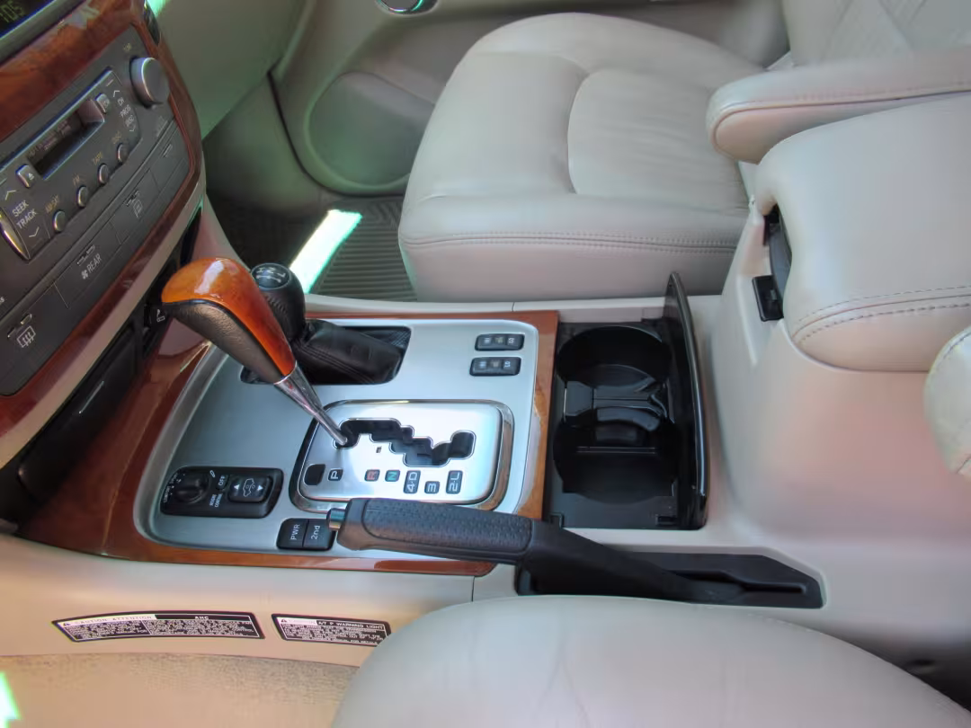 2006 Lexus LX 470 - JTJHT00W264012132 - Image #6