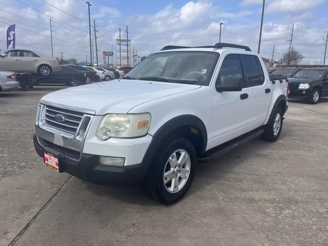 2007 Ford Explorer Sport Trac - 1FMEU31K27UA27338 - Image #1