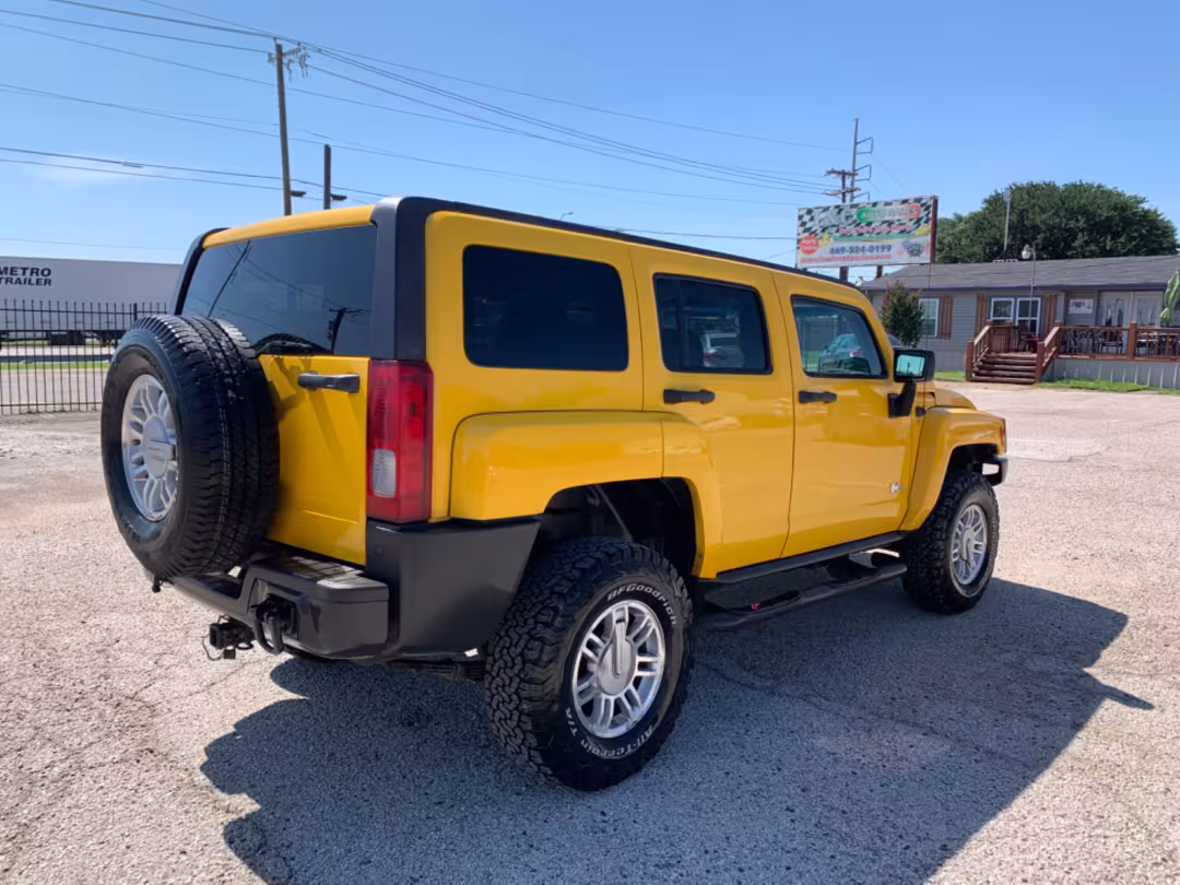 2007 Hummer H3 - 5GTDN13E378199775 - Image #4