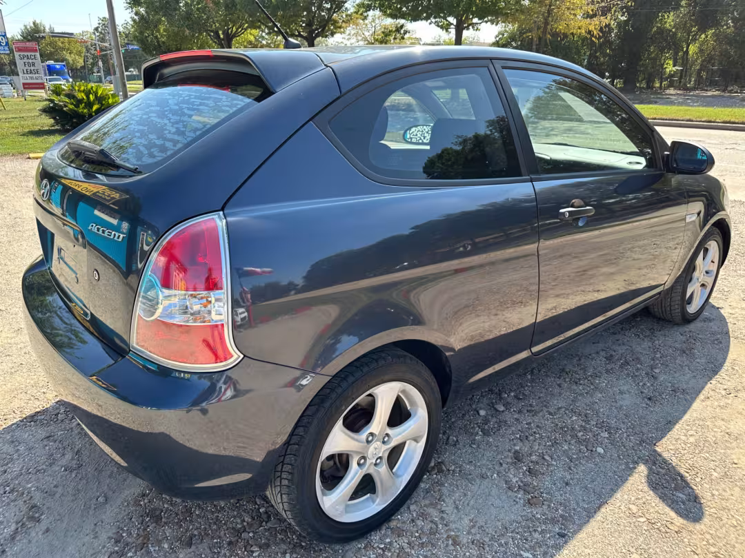 2007 Hyundai Accent - KMHCN36C67U050191 - Image #5