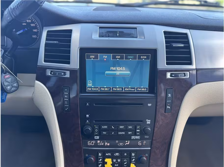2008 Cadillac Escalade - 1GYFK63868R170406 - Image #10