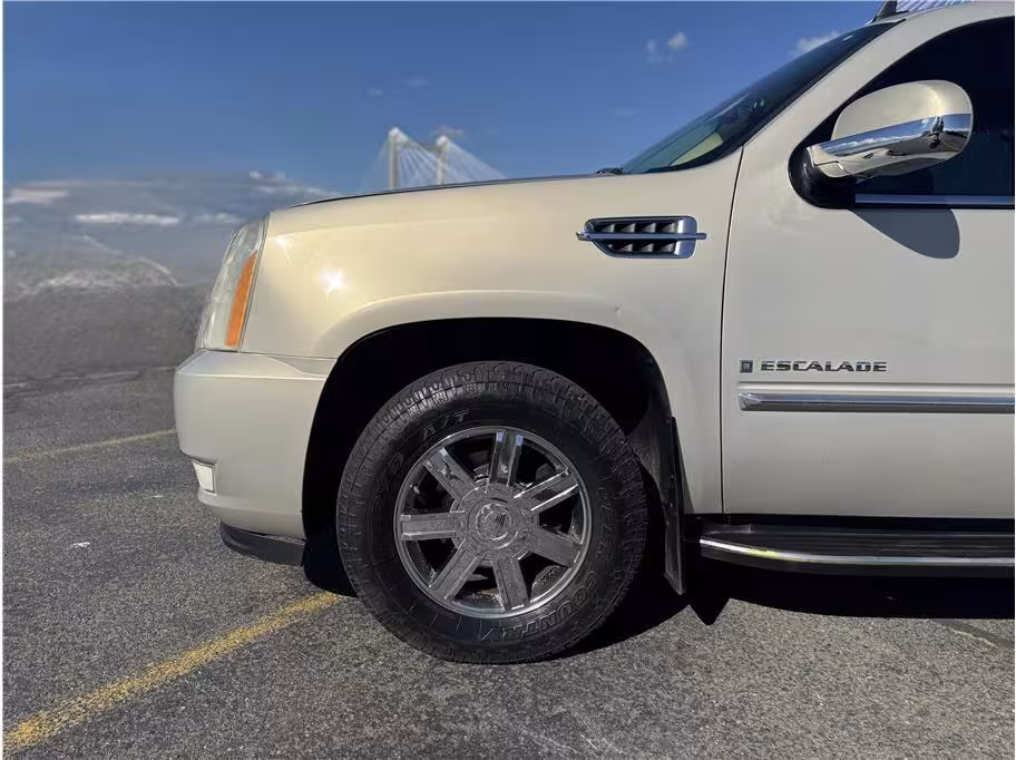 2008 Cadillac Escalade - 1GYFK63868R170406 - Image #17