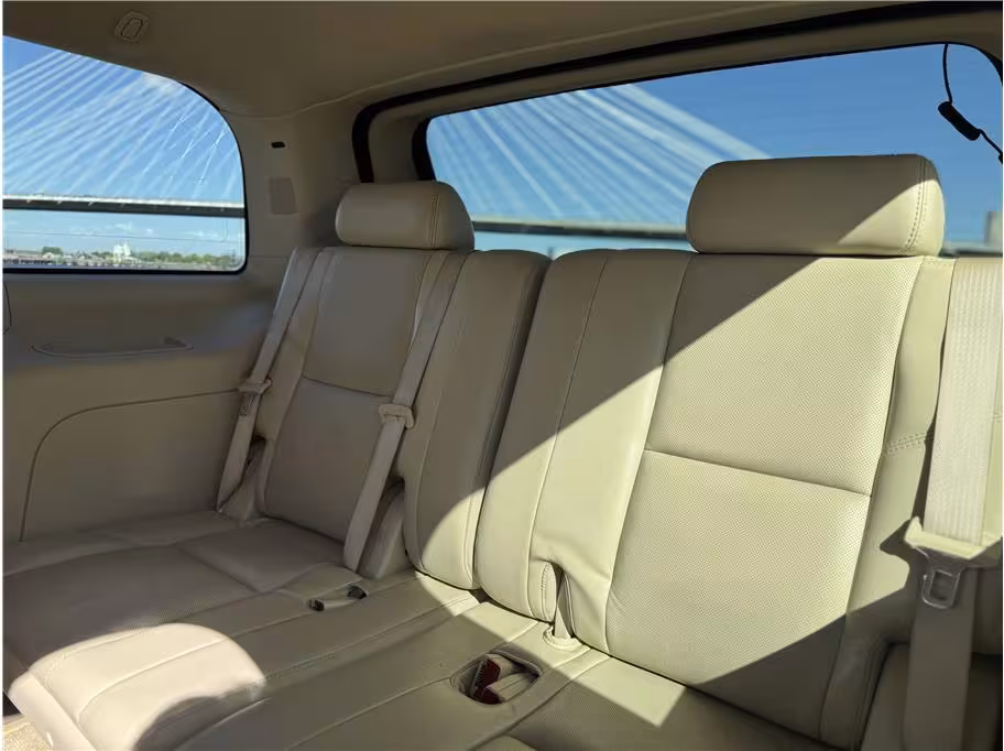 2008 Cadillac Escalade - 1GYFK63868R170406 - Image #3