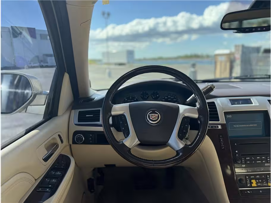 2008 Cadillac Escalade - 1GYFK63868R170406 - Image #7
