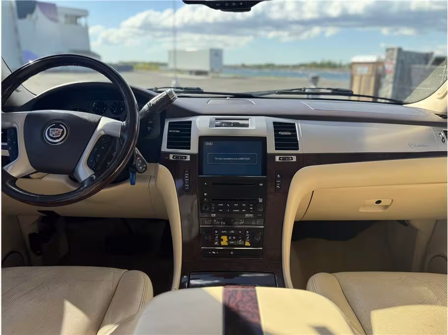 2008 Cadillac Escalade - 1GYFK63868R170406 - Image #8