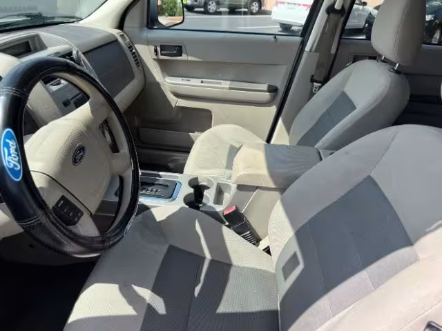 2008 Ford Escape Hybrid - 1FMCU49H98KC40113 - Image #5