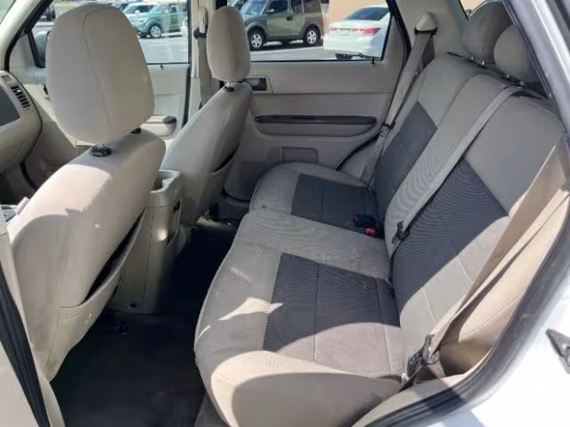 2008 Ford Escape Hybrid - 1FMCU49H98KC40113 - Image #9