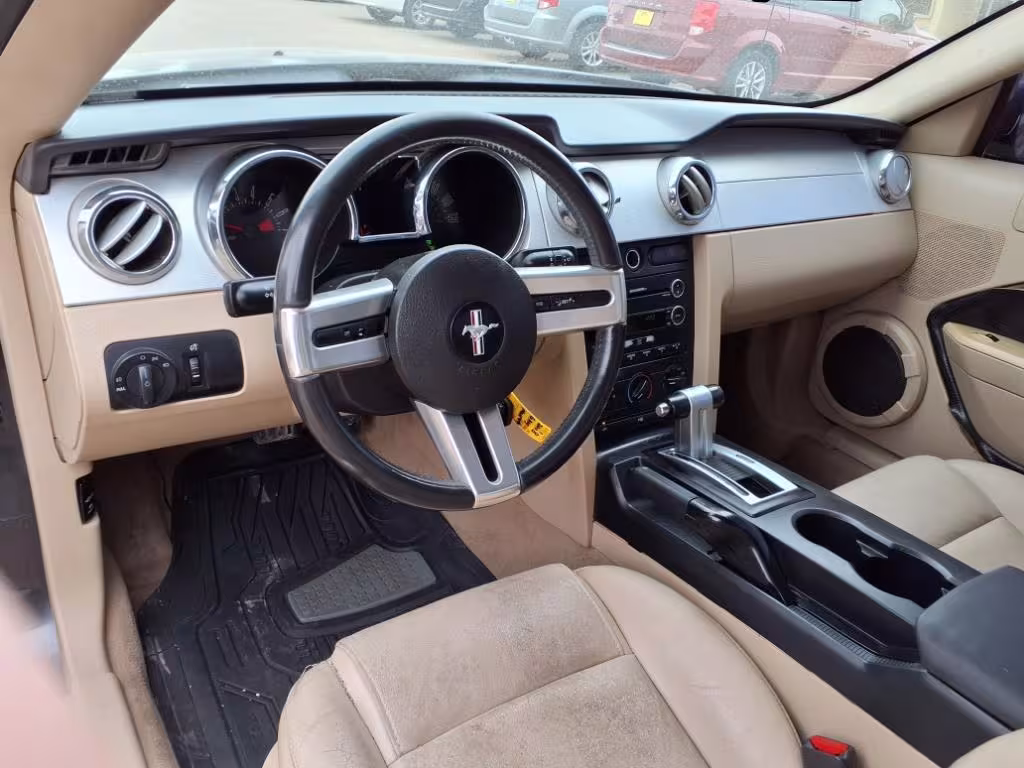 2008 Ford Mustang - 1ZVHT80N485145106 - Image #10