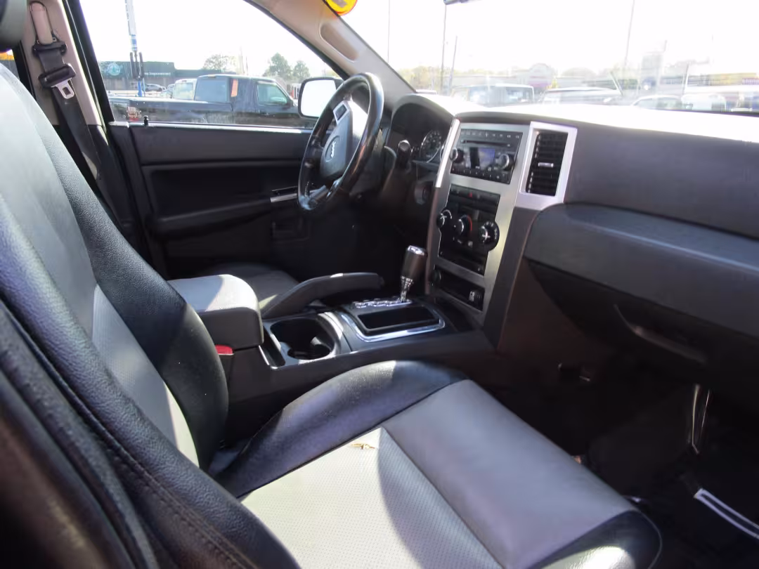 2008 Jeep Grand Cherokee - 1J8HS48N28C164339 - Image #5