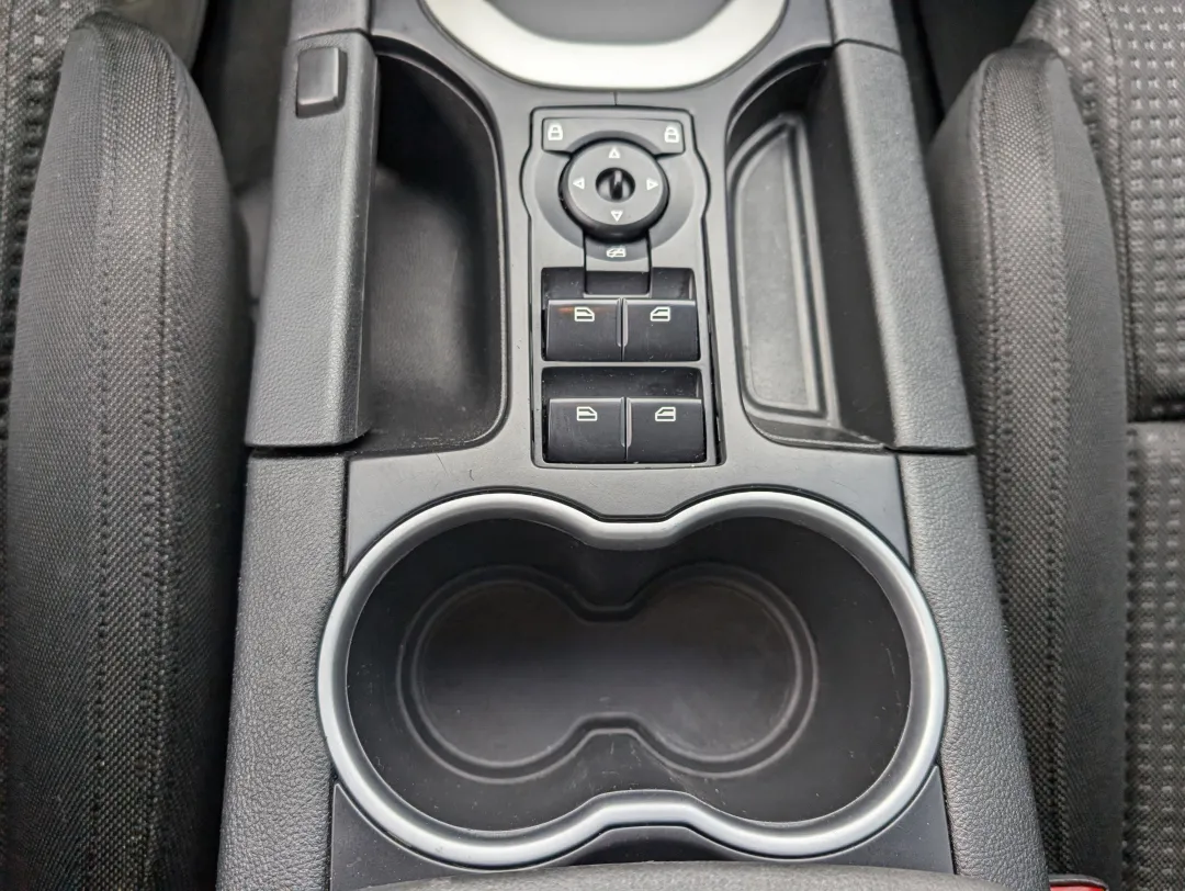 2008 Pontiac G8 - 6G2ER57798L140836 - Image #13