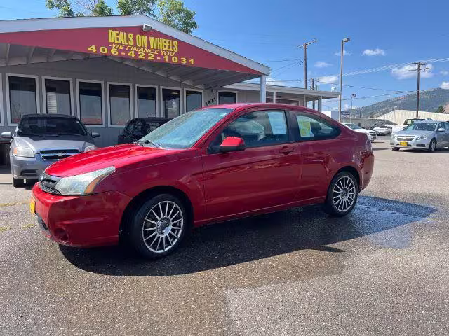 2009 Ford Focus - 1FAHP33NX9W145893 - Image #1