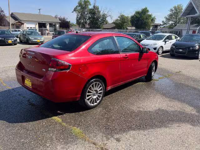 2009 Ford Focus - 1FAHP33NX9W145893 - Image #5