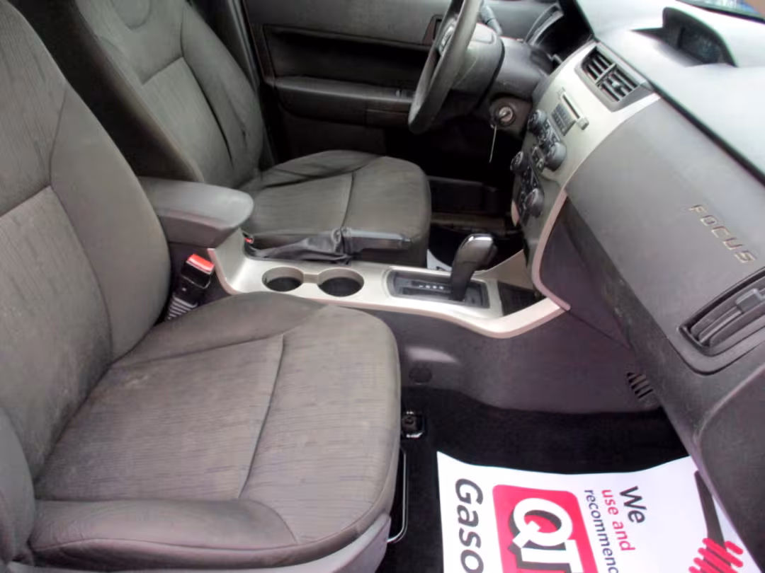2009 Ford Focus - 1FAHP35N99W133800 - Image #11